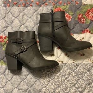 Lovely boot for FALL! Weather treated already!!!